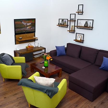 Mirvana Apartments Metheor Executive Suite Temeşvar Dış mekan fotoğraf
