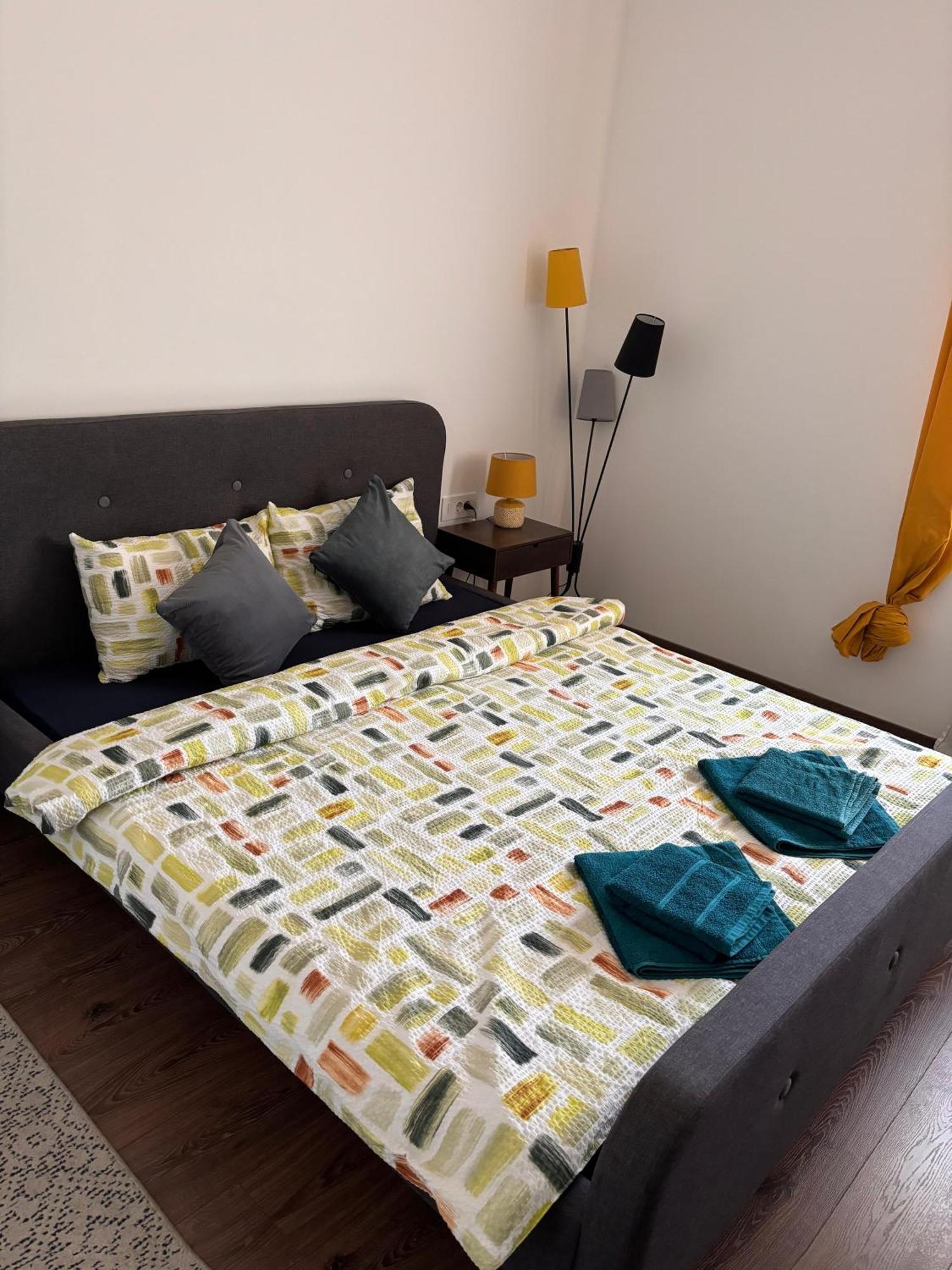 Mirvana Apartments Metheor Executive Suite Temeşvar Dış mekan fotoğraf
