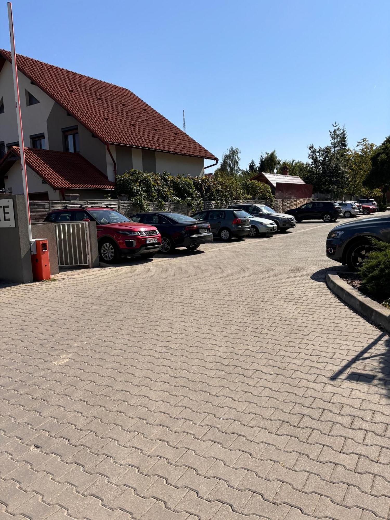 Mirvana Apartments Metheor Executive Suite Temeşvar Dış mekan fotoğraf